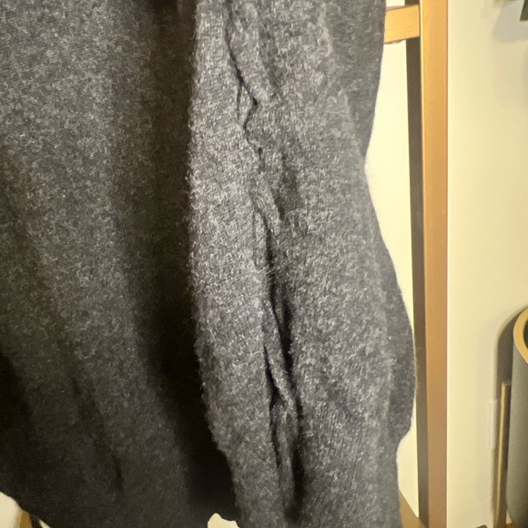 100% CASHMERE!! Charcoal grey women’s sweater - Picture 6 of 8